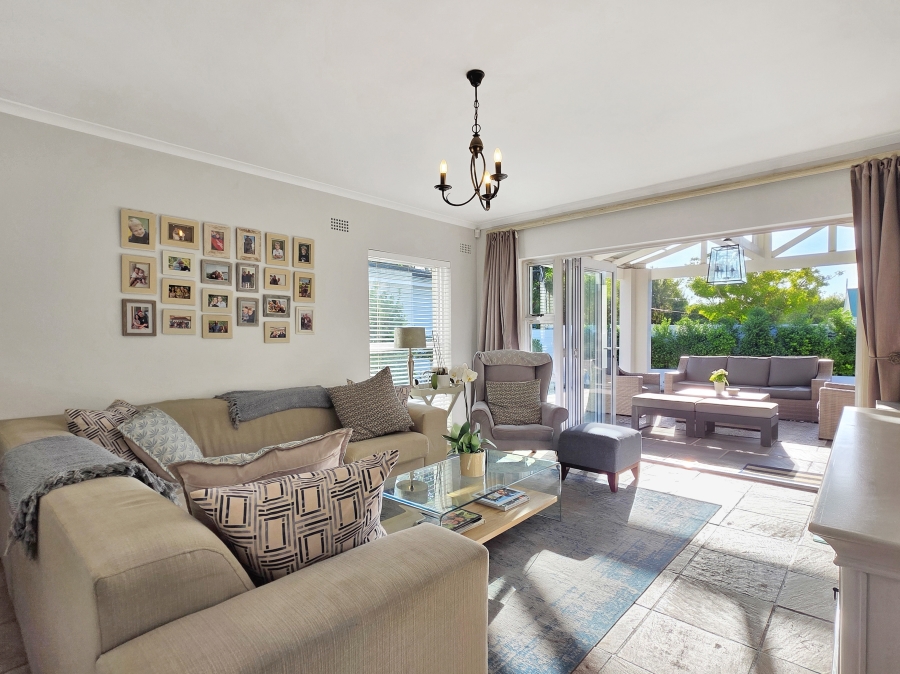 3 Bedroom Property for Sale in Constantia Western Cape